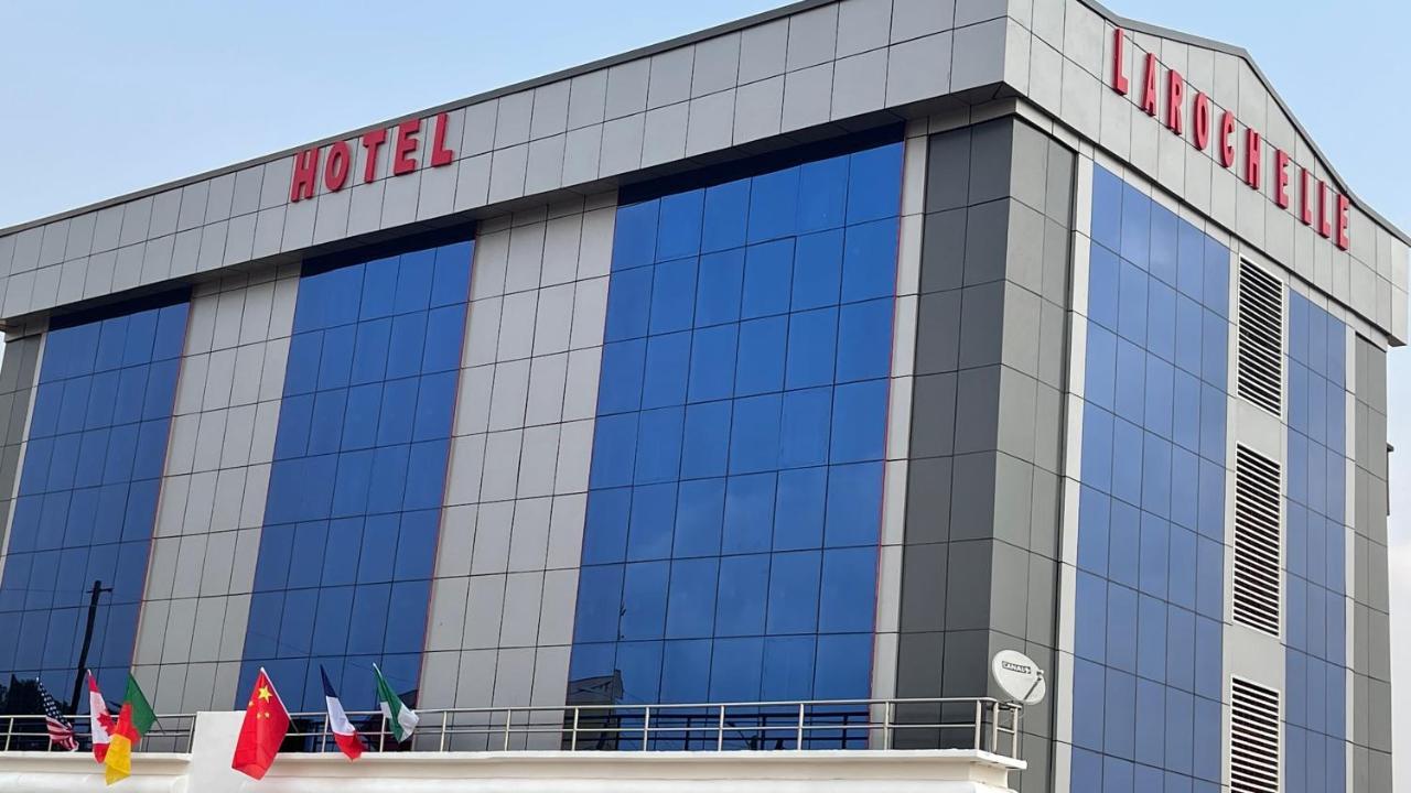 La Rochelle Hotel Yaounde Exterior photo