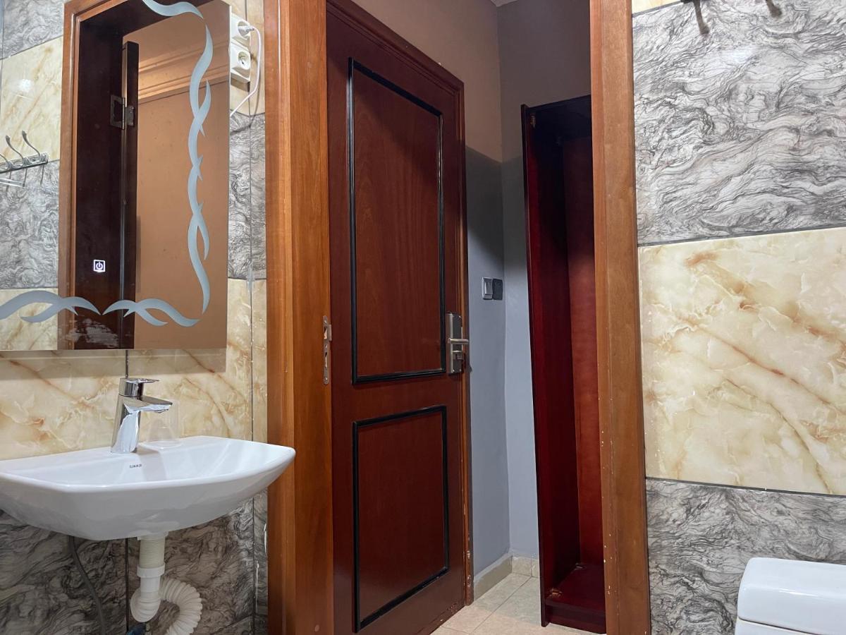 La Rochelle Hotel Yaounde Exterior photo