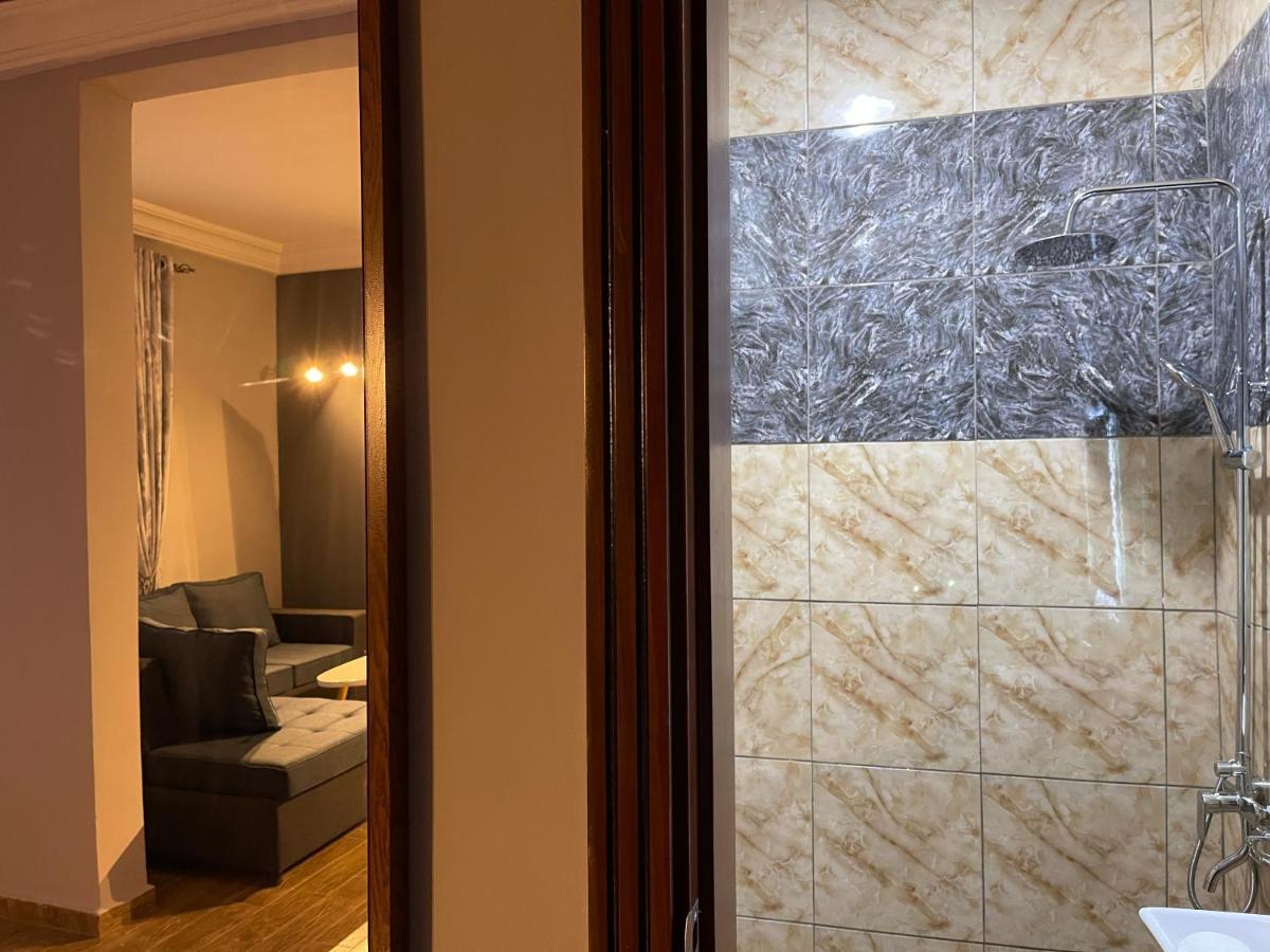 La Rochelle Hotel Yaounde Exterior photo