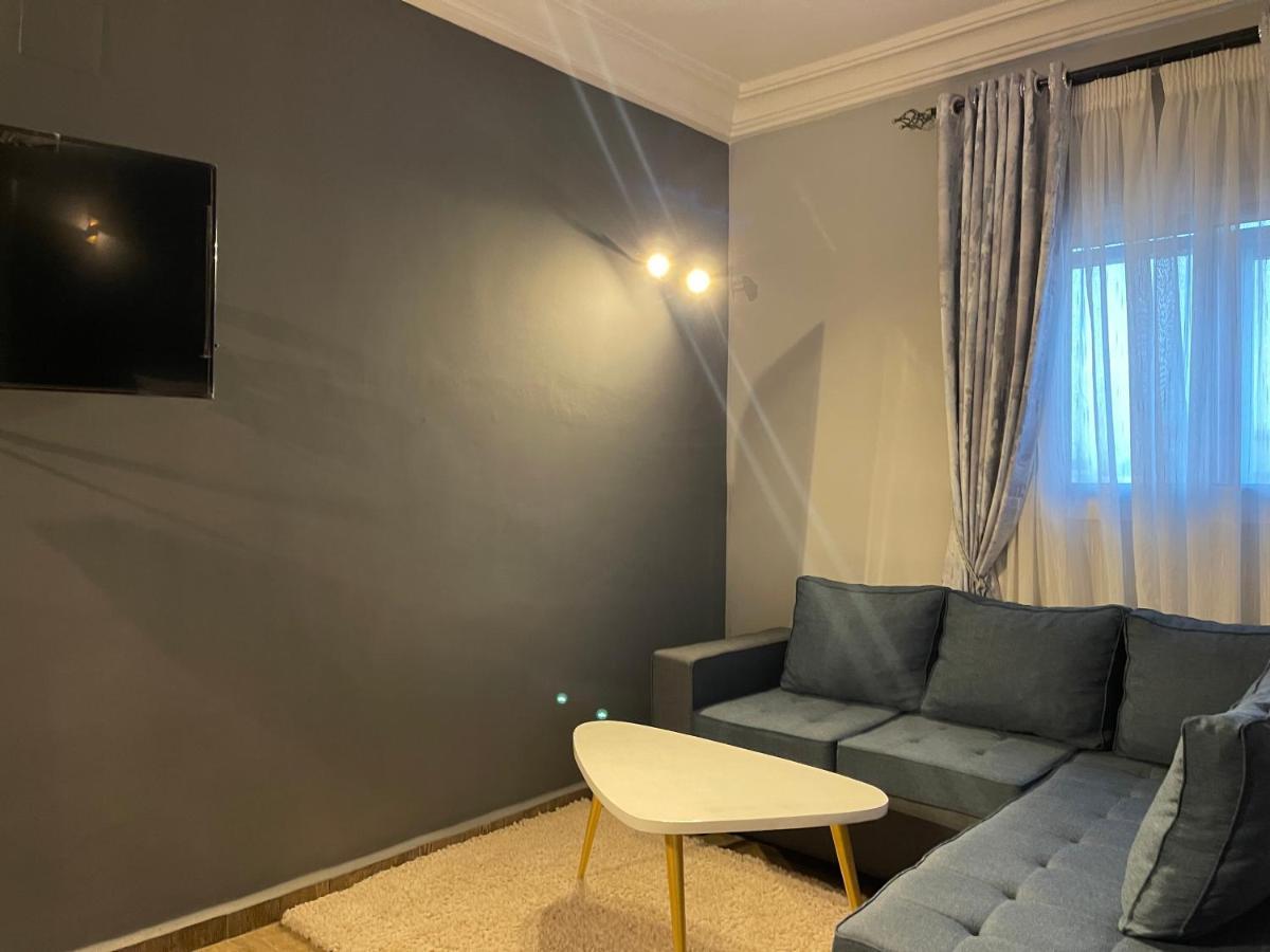 La Rochelle Hotel Yaounde Exterior photo